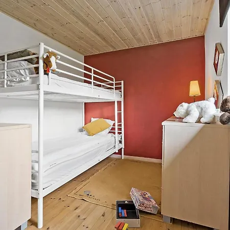 بيت للعطل 3 Bedroom Stunning In