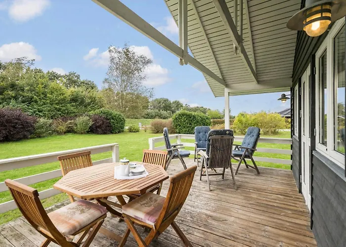 3 Bedroom Stunning In Feriehus Otterup